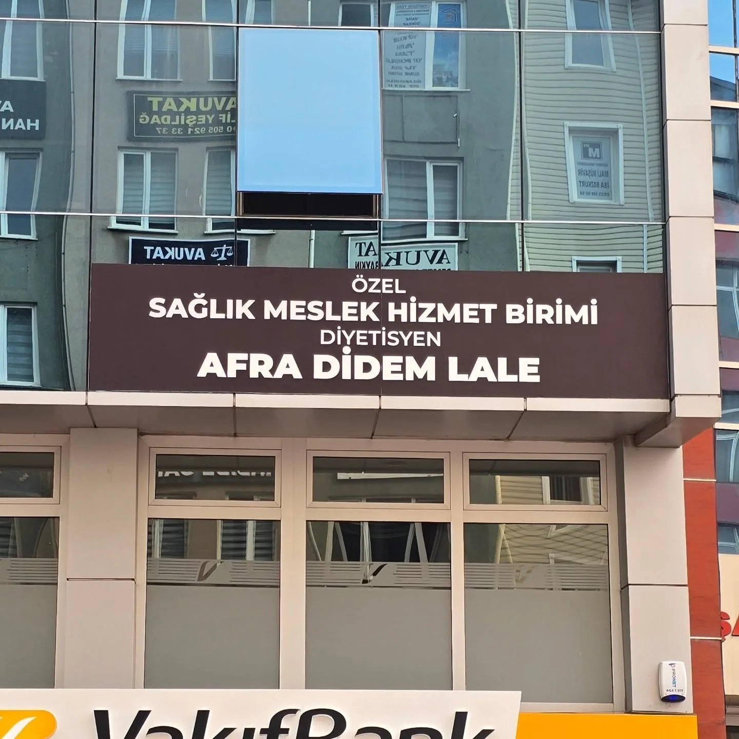 Diyetisyen Afra Didem Lale Yönetmeliğe Uygun Tabela, Uşak